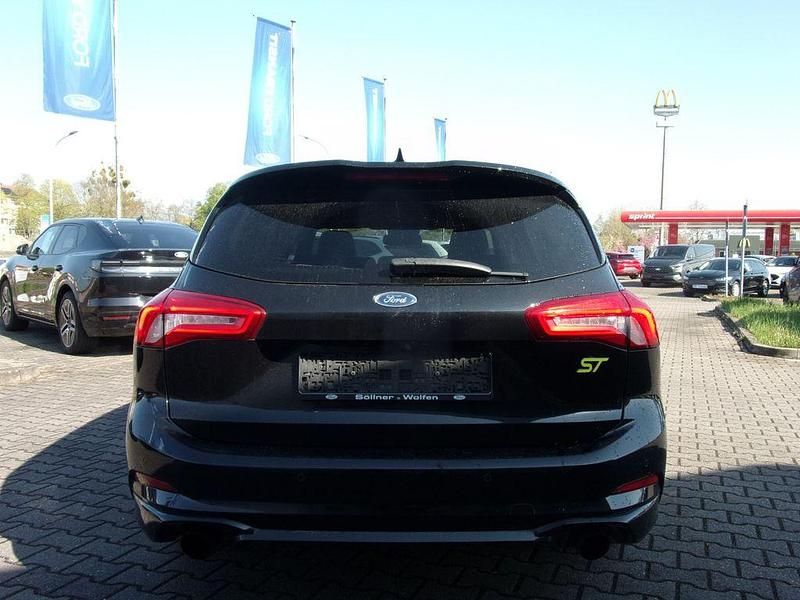 Gebraucht Ford Focus ST 280 PS (205 kW) 2020 Schwarz Limousine