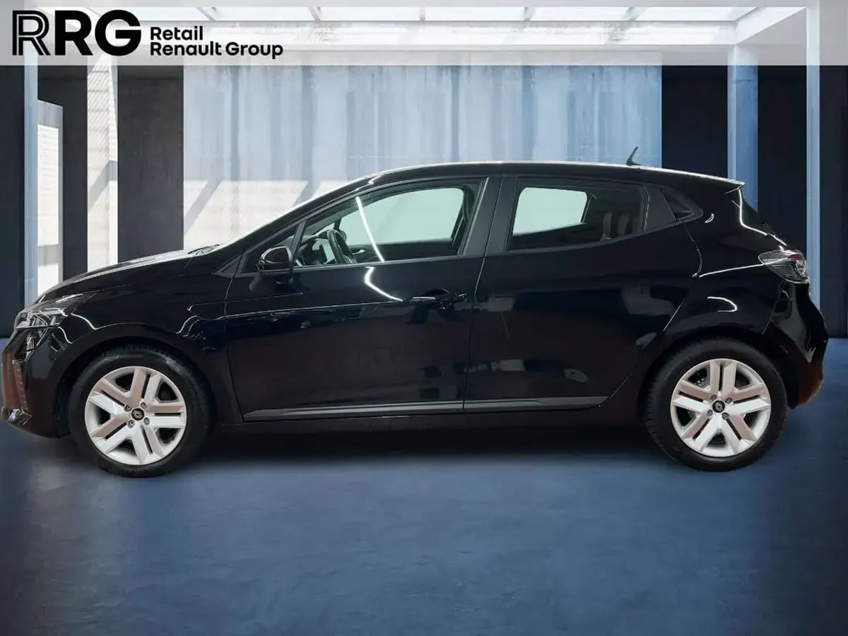 Begagnad Renault Clio V Evolution 92 HK (67 kW) 2024 Svart Halvkombi