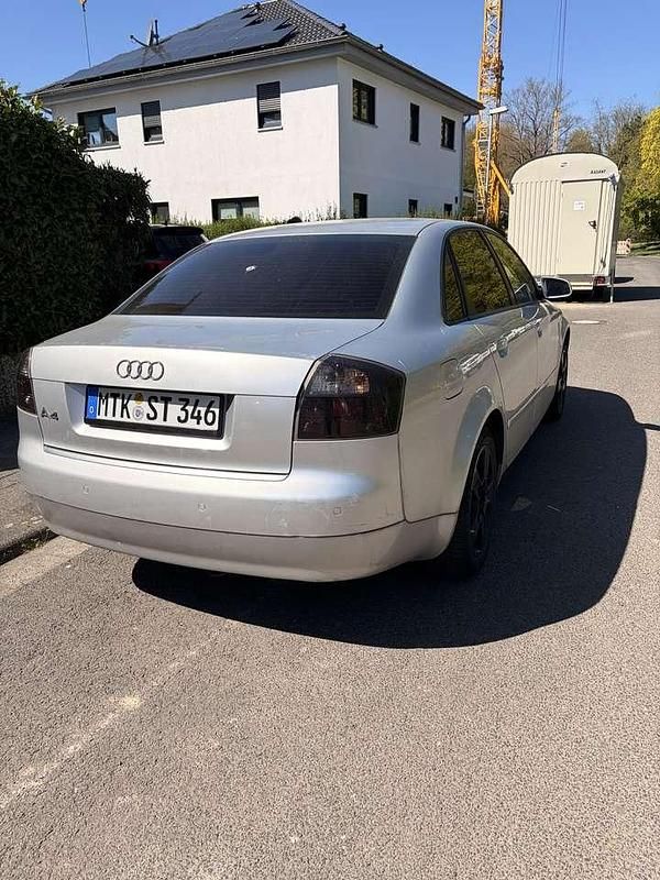 Gebraucht Audi A4 131 PS (96 kW) 2004 Limousine