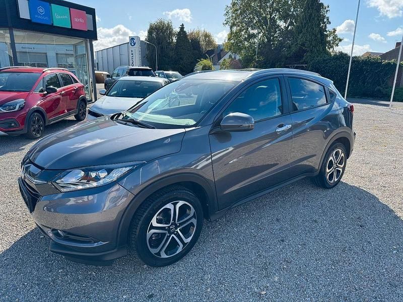 Grau Gebraucht 2016 Honda HR-V Executive SUV | 18.490 € (Etwas zu teuer) - Bild 1/4