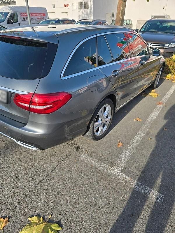Gebraucht Mercedes C200 184 PS (135 kW) 2018 Grau Kombi