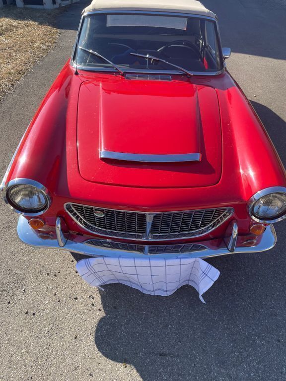 Rot Gebraucht 1962 Fiat 1200 Cabrio | 21.500 € - Bild 1/4