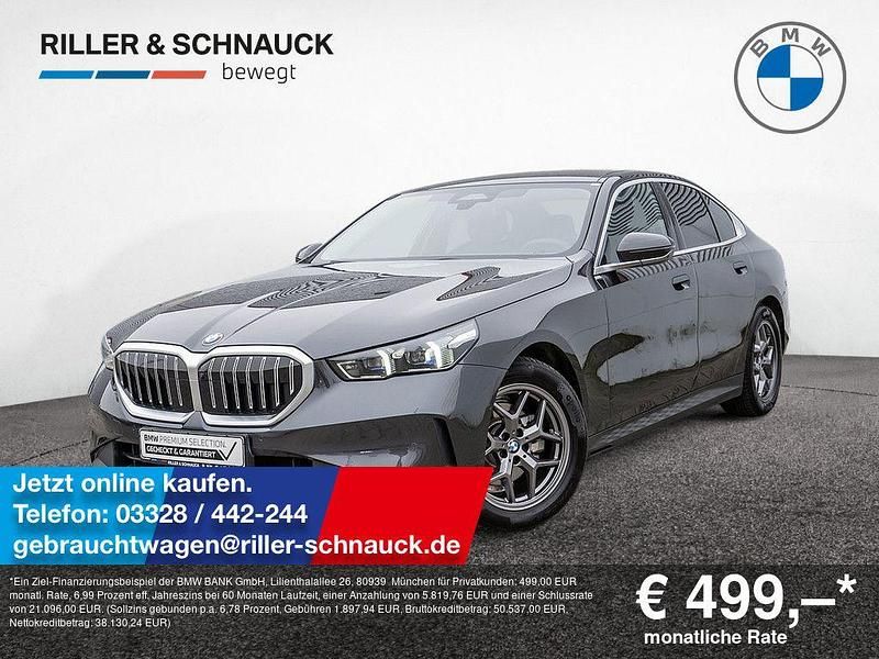 Sophistograu Gebraucht 2024 BMW 520 Sport Line Limousine | 43.950 € (Superpreis) - Bild 1/4