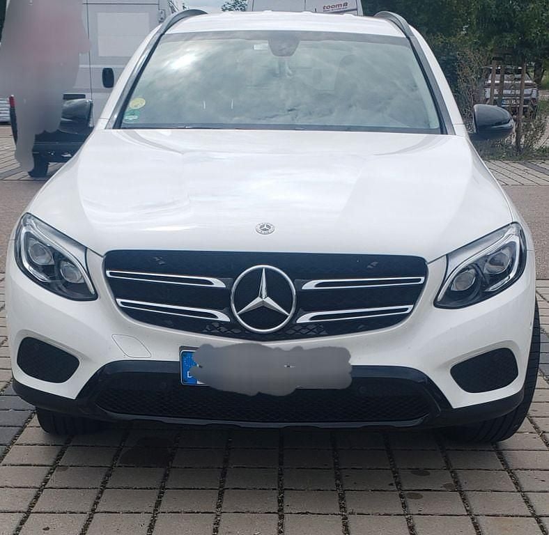 Weiß Gebraucht 2016 Mercedes GLC250 Exclusive SUV | 21.700 € (Superpreis) - Bild 1/4