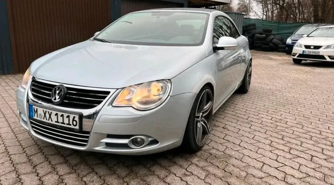 Second-hand VW Eos 2005 Cabrio