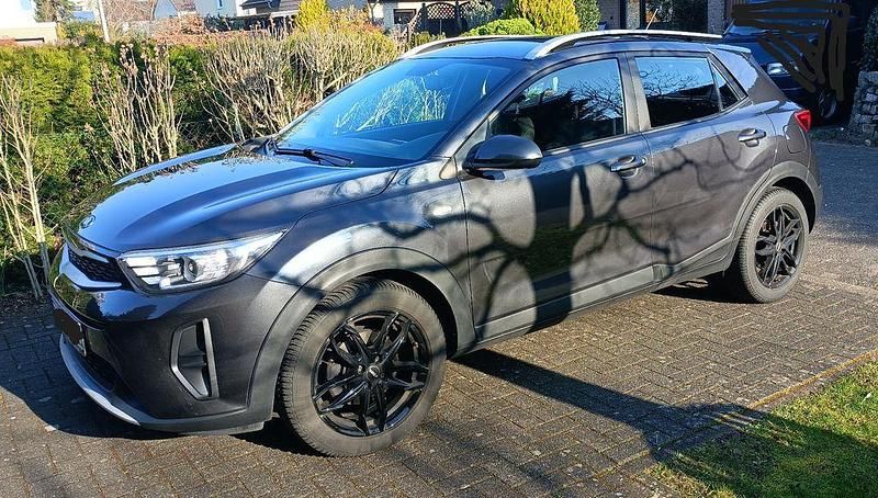 Gebraucht Kia Stonic 120 PS (88 kW) 2020 Grau SUV