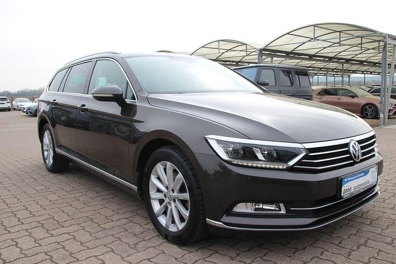Gebraucht VW Passat Highline 150 PS (110 kW) 2018 Braun Kombi