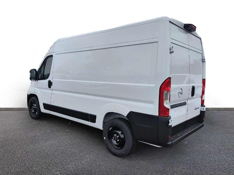 Neu Opel Movano 179 PS (131 kW) 2025 Weiß Van