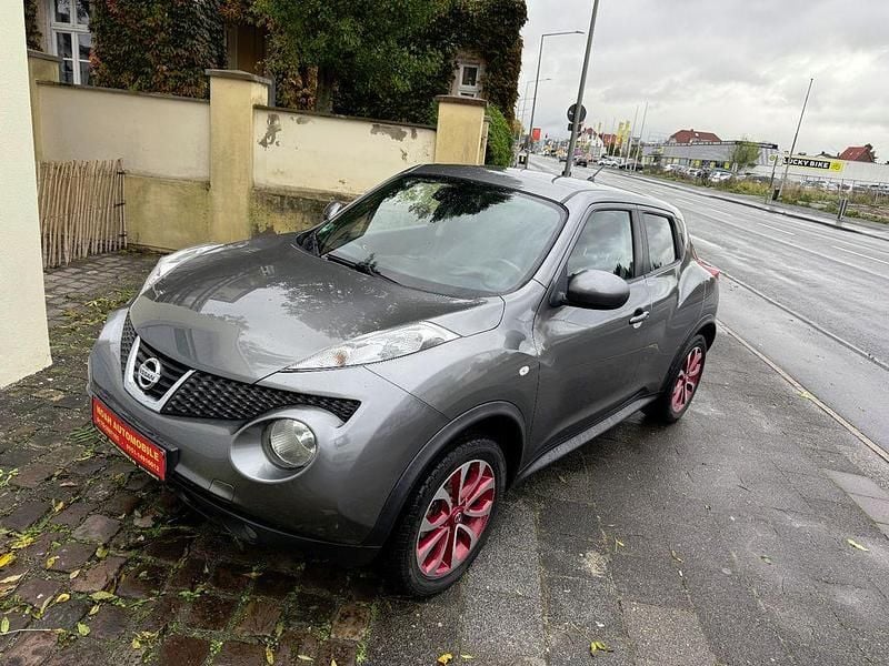 Grau Gebraucht 2012 Nissan Juke Tekna SUV | 5.999 € (Guter Preis) - Bild 1/4