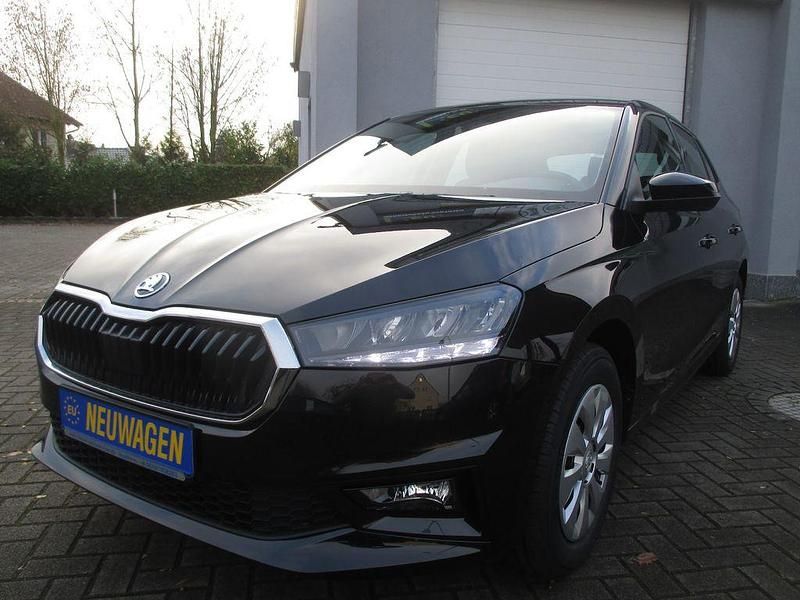 Neu Skoda Fabia 80 PS (58 kW) 2026 Schwarz Limousine