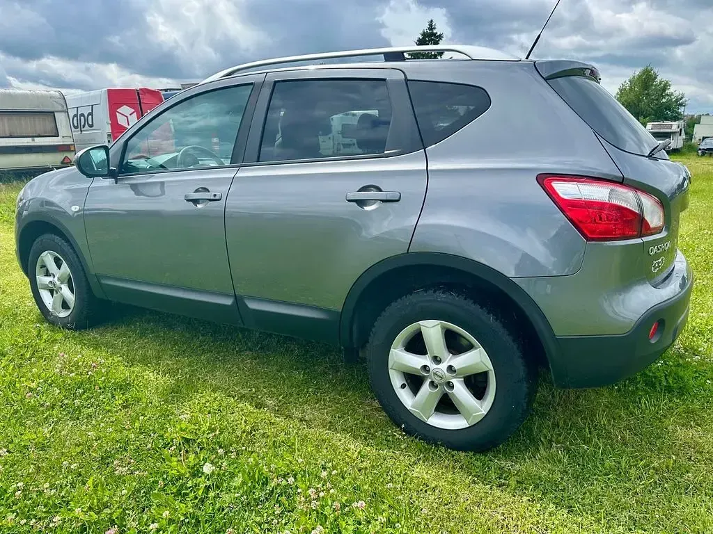 Gebraucht Nissan Qashqai I-Way 150 PS (110 kW) 2013 Grau SUV