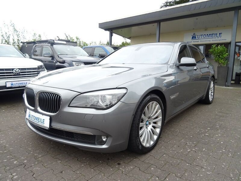 Grau Gebraucht 2011 BMW ActiveHybrid 7 Limousine | 15.990 € - Bild 1/4