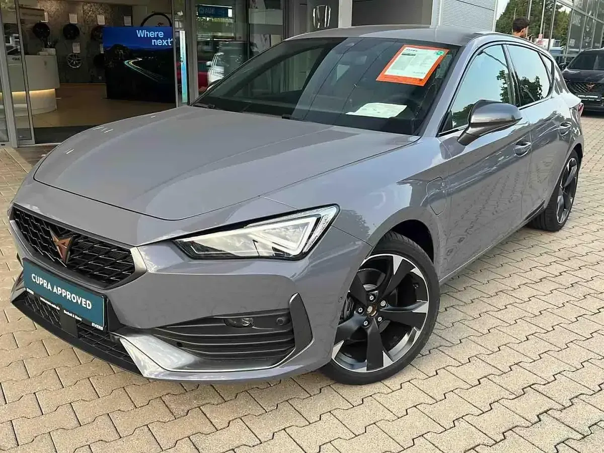 Gebraucht Cupra Leon 204 PS (150 kW) 2024 Graphene grau Limousine