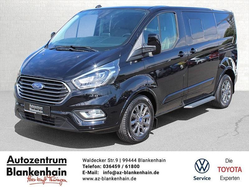 Schwarz Gebraucht 2022 Ford Tourneo Custom Titanium X Van | 42.990 € (Fairer Preis) - Bild 1/4