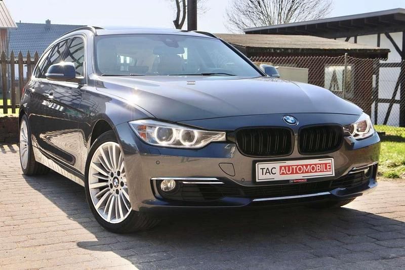 Gebraucht BMW 330 Comfort Edition 258 PS (189 kW) 2014 Grau Kombi