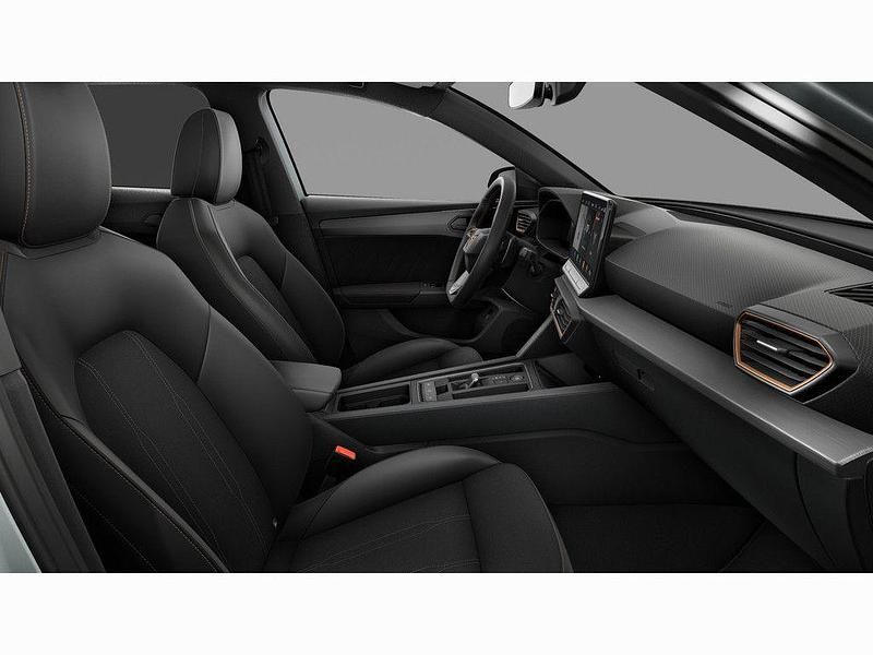 Usado Cupra Leon Basis 190 HP (139 kW) 2024 Branco Sedan