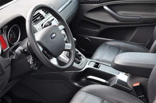 Gebraucht Ford Kuga Titanium 140 PS (102 kW) 2010 Weiß SUV