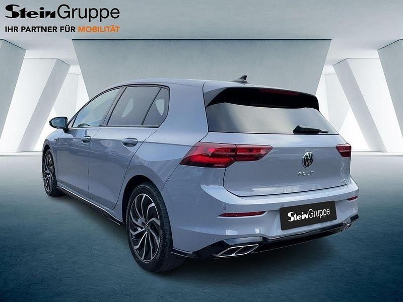 Gebraucht VW Golf VIII R-line 150 PS (110 kW) 2023 Grau Limousine