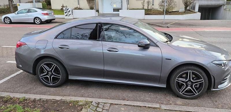 Gebraucht Mercedes CLA250e AMG line 160 PS (117 kW) 2020 Grau Limousine
