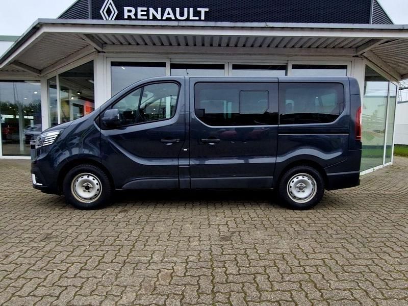 Gebraucht Renault Trafic Life 170 PS (125 kW) 2022 Grau Van / Kleinbus