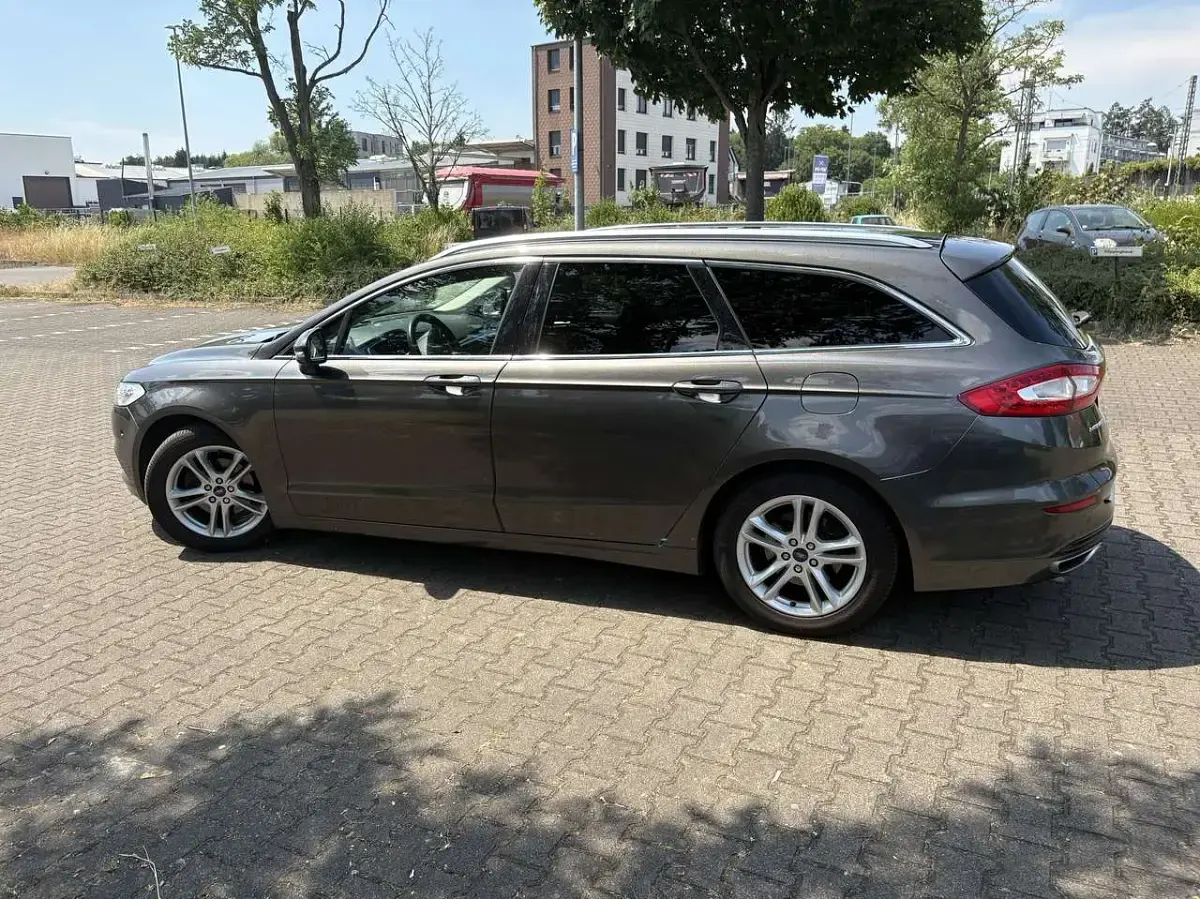 Gebraucht Ford Mondeo 179 PS (131 kW) 2017 Grau Kombi