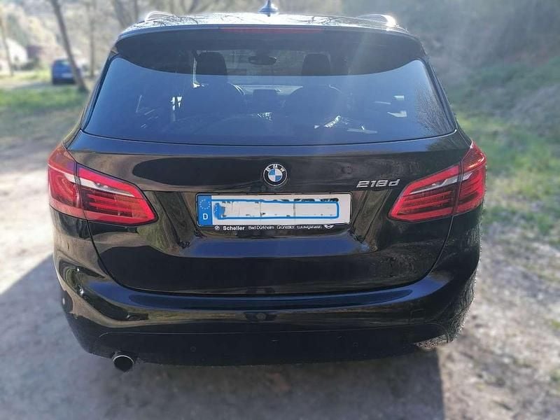Gebraucht BMW 218 150 PS (110 kW) 2015 Schwarz Kombi