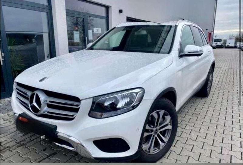 Weiß Gebraucht 2017 Mercedes GLC220 SUV | 16.800 € (Guter Preis) - Bild 1/4