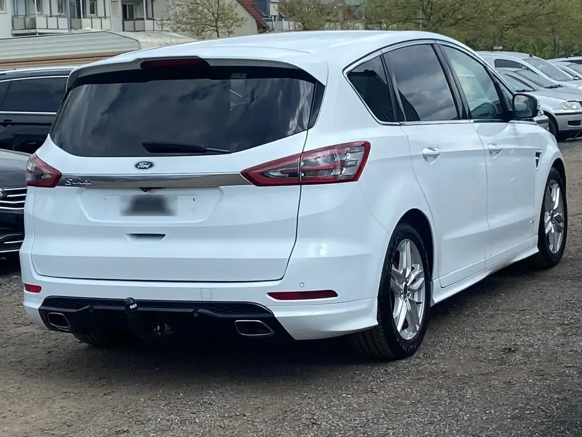 Gebraucht Ford S-MAX ST 183 PS (134 kW) 2019 Weiß Van / Kleinbus