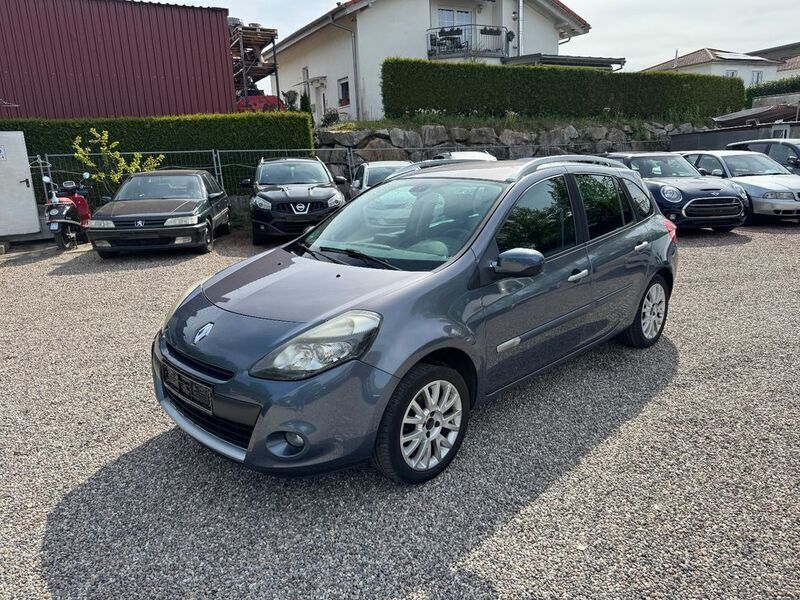 Grau Gebraucht 2010 Renault Clio II Dynamique Limousine | 3.150 € (Fairer Preis) - Bild 1/4