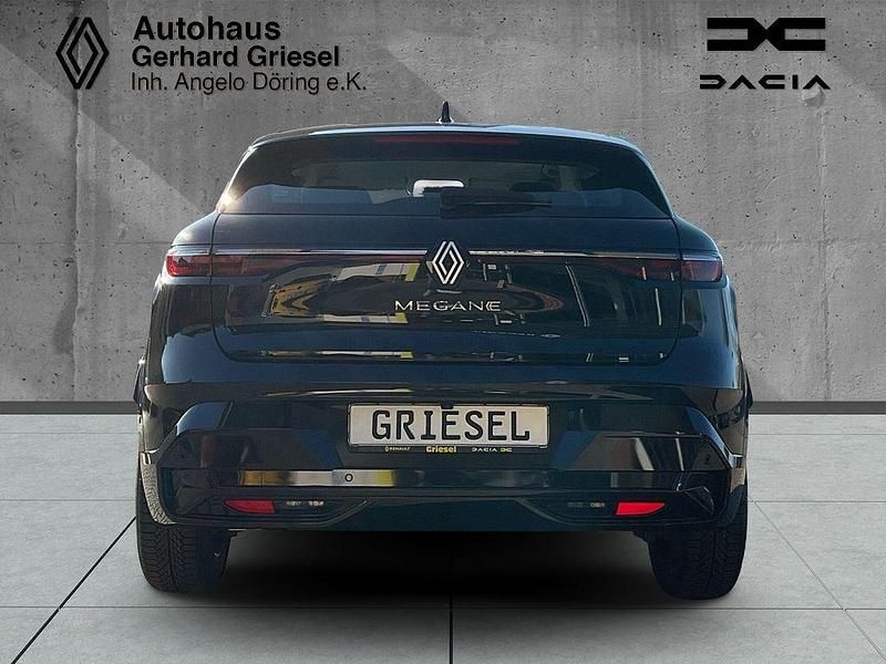 Używany Renault Megane E-Tech Equilibre 96 kW (131 KM) 2022 Czarny Sedan/Limuzyna