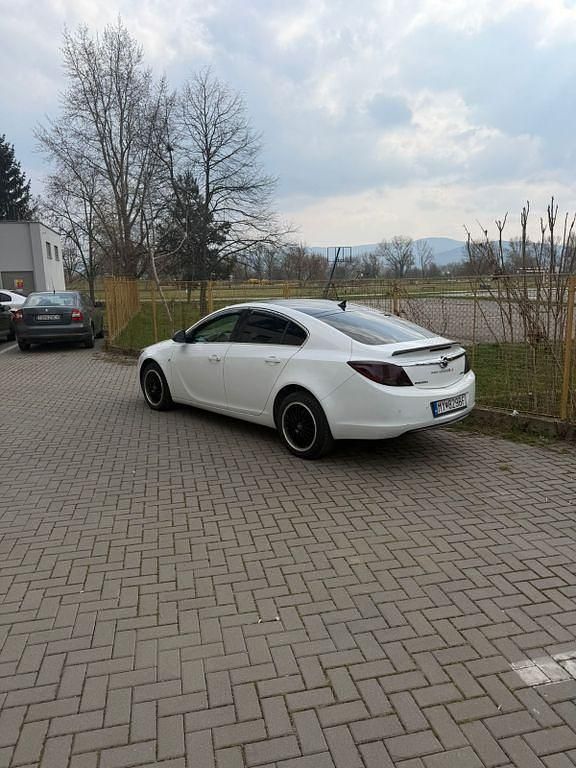Gebraucht Opel Insignia Edition 110 PS (80 kW) 2011 Weiß Limousine