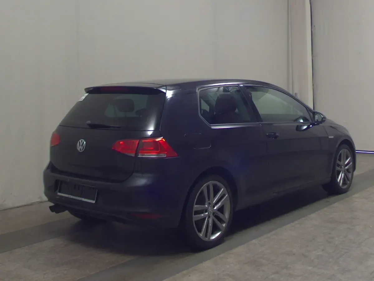 Gebraucht VW Golf VII Cup 125 PS (91 kW) 2015 Deep black perleffekt Limousine