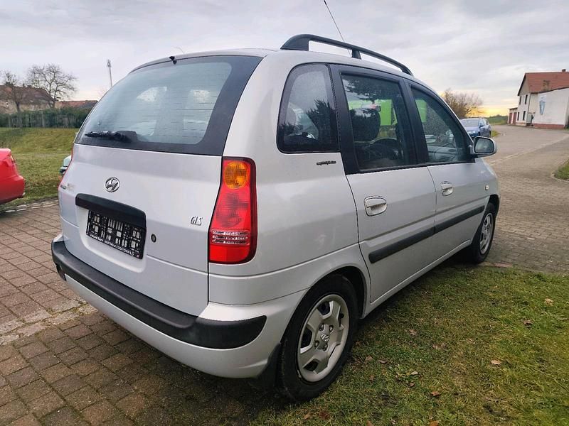 Gebraucht Hyundai Matrix 122 PS (89 kW) 2003 Silber Van / Kleinbus