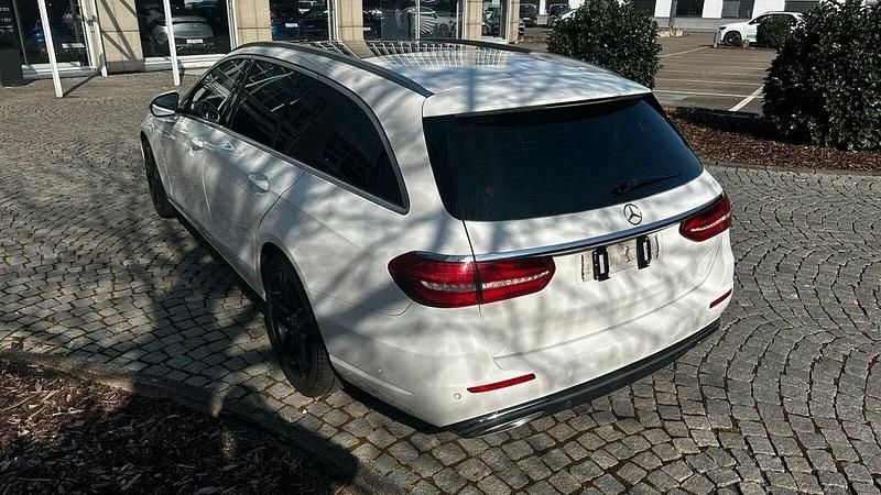 Gebraucht Mercedes E400 333 PS (244 kW) 2018 Weiß Kombi