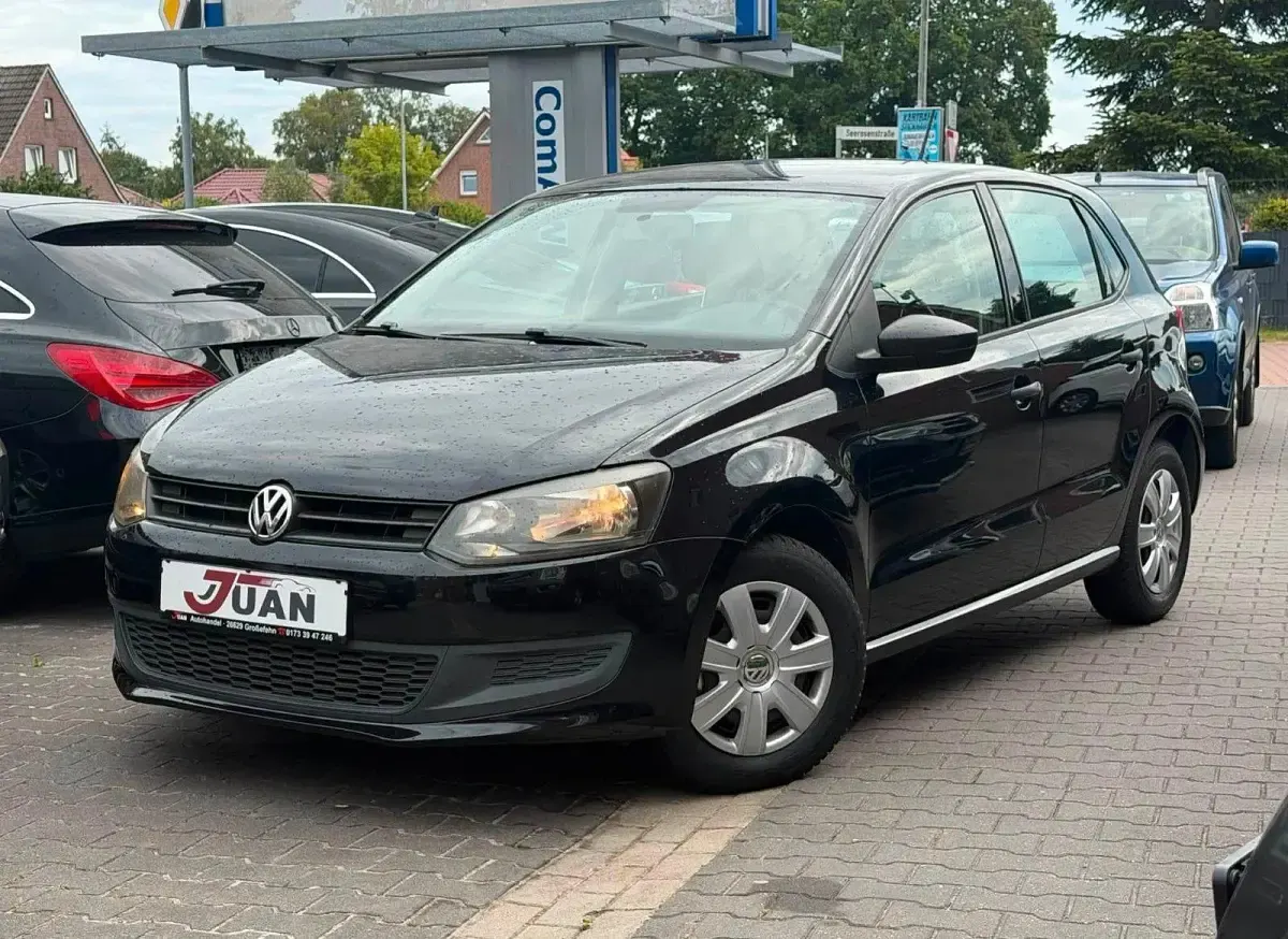 Gebraucht VW Polo Trendline 60 PS (44 kW) 2012 Schwarz Kleinwagen