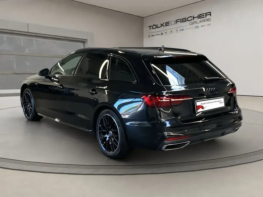 Gebraucht Audi A4 S-Line 204 PS (150 kW) 2024 Mythosschwarz (metallic) Kombi