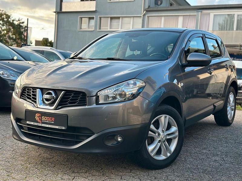 Grau Gebraucht 2012 Nissan Qashqai Acenta SUV | 6.999 € (Fairer Preis) - Bild 1/4