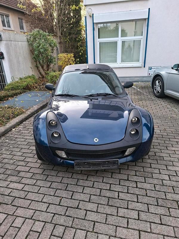 Blau Gebraucht 2003 Smart Roadster Cabrio | 3.450 € (Superpreis) - Bild 1/4