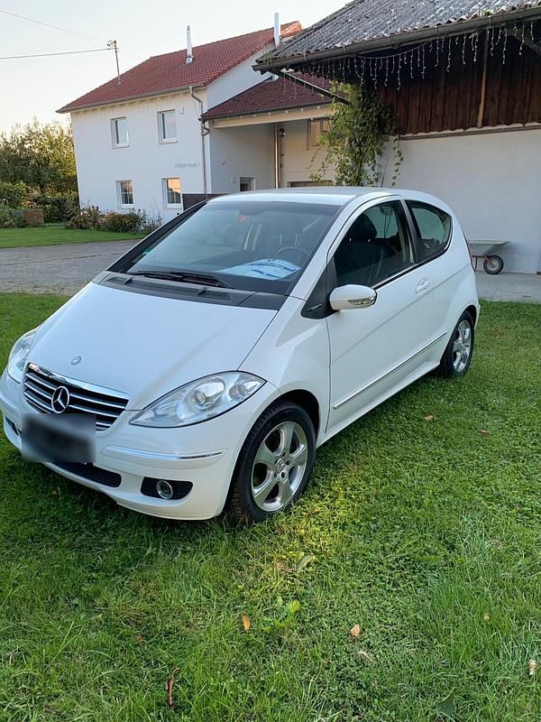 Gebraucht Mercedes A150 95 PS (69 kW) 2005 Weiß Kleinwagen