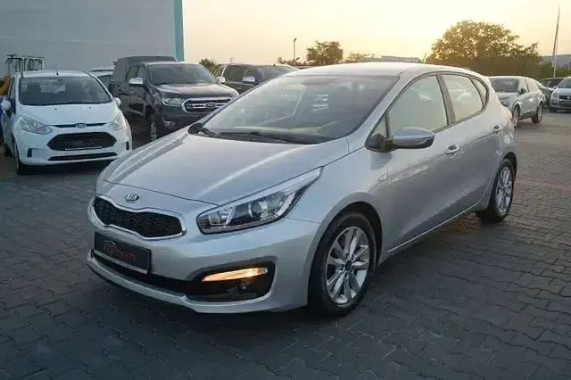 Gebraucht Kia Ceed Edition 7 99 PS (72 kW) 2016 Silber Kleinwagen