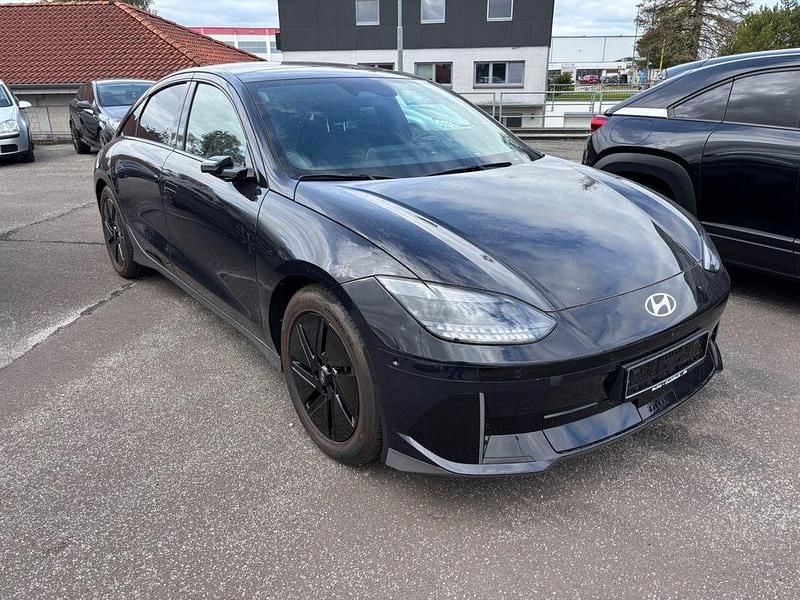 Blau Gebraucht 2023 Hyundai Ioniq 6 Limousine | 33.999 € (Superpreis) - Bild 1/4