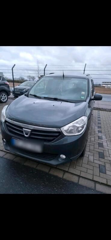 Grau Gebraucht 2025 Dacia Lodgy Van / Kleinbus | 4.799 € - Bild 1/2