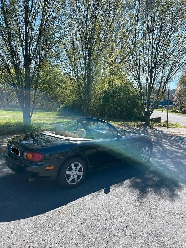 Gebraucht Mazda MX5 140 PS (102 kW) 2000 Schwarz Cabrio