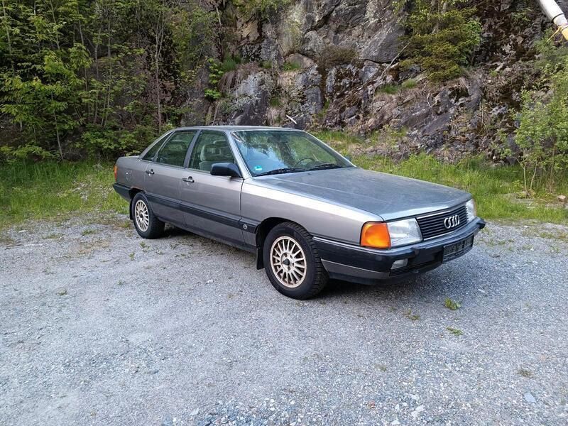 Grau Gebraucht 1986 Audi Quattro Coupé | 4.500 € - Bild 1/4