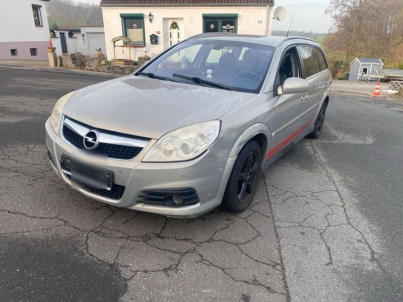 Silber Gebraucht 2008 Opel Vectra Kombi | 1.200 € (Superpreis) - Bild 1/4