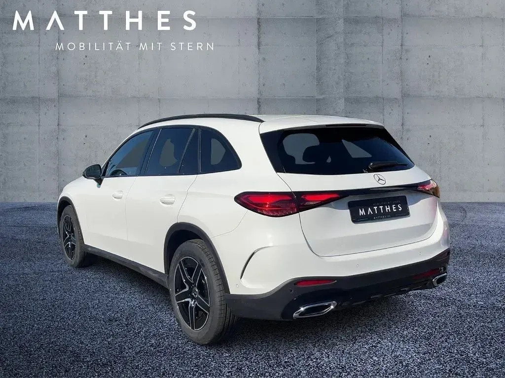 Gebraucht Mercedes GLC220 AMG 197 PS (144 kW) 2025 Weiß SUV