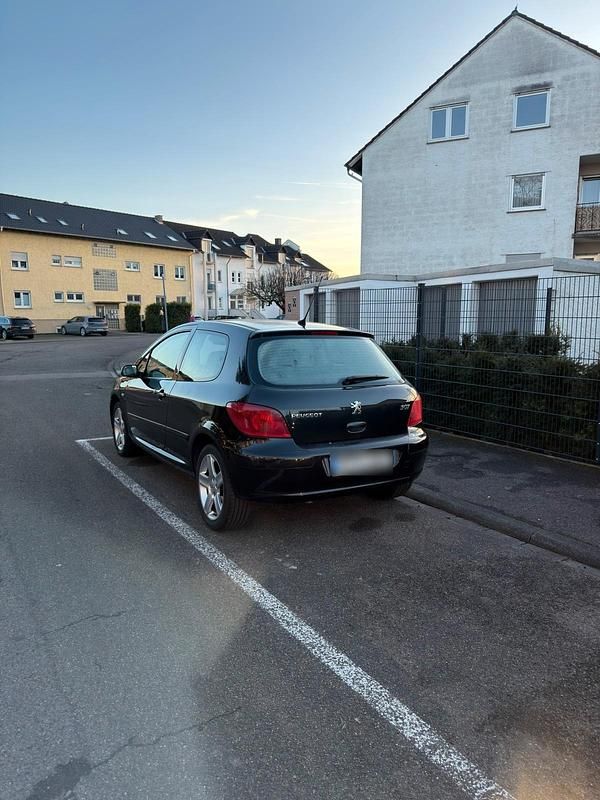 Gebraucht Peugeot 307 131 PS (96 kW) 2003 Schwarz Kleinwagen