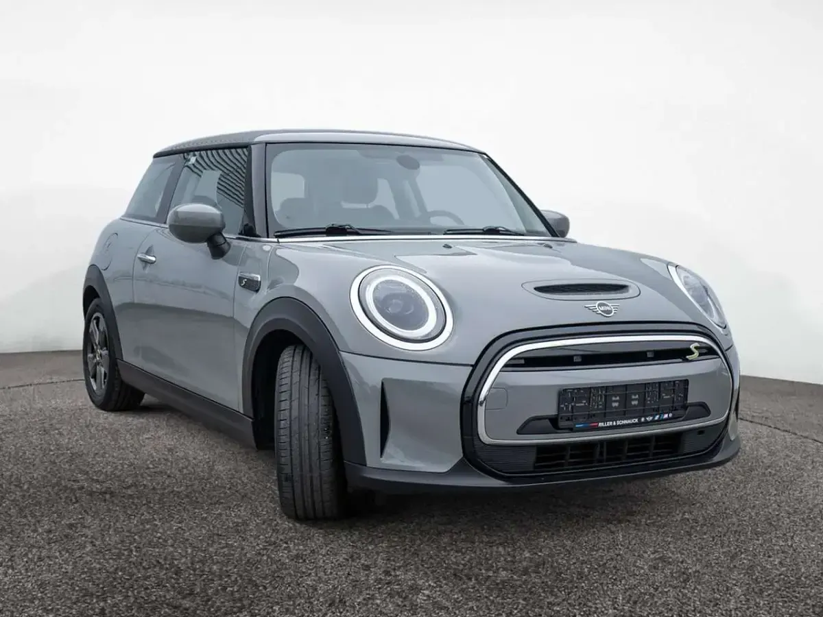 Gebraucht Mini Cooper SE Essential 135 kW (184 PS) 2022 Grau Kleinwagen