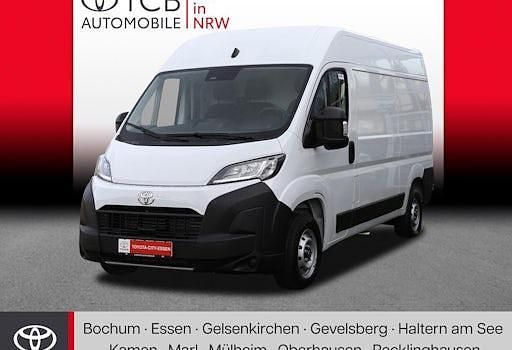 Gebraucht Toyota Proace 140 PS (102 kW) 2024 Weiß Van / Kleinbus
