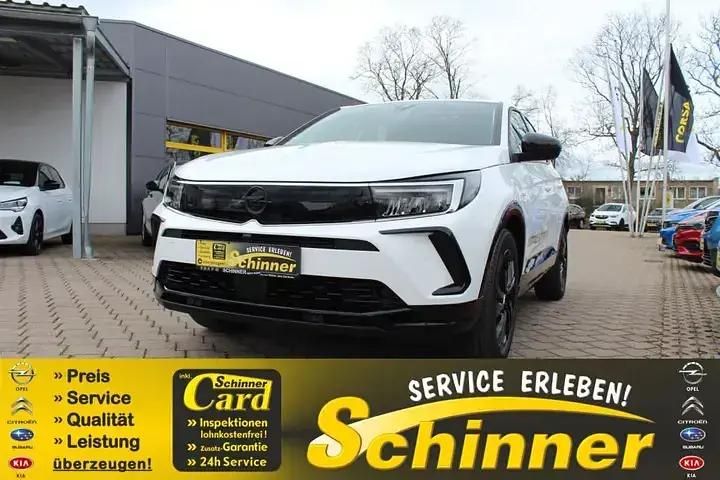 Rubin rot Gebraucht 2023 Opel Grandland X Elegance SUV | 19.650 € (Superpreis) - Bild 1/2